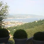 Bed & Breakfast Arianna Hill House 3*