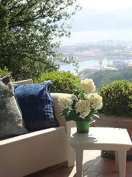 Arianna Hill House Couette-café 3*