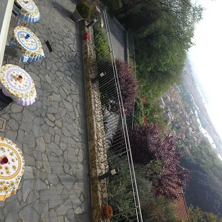 Arianna Hill House Couette-café La Spezia