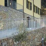 Arianna Hill House Oda ve Kahvaltı