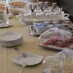 Oda ve Kahvaltı Arianna Hill House 3*