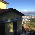 Arianna Hill House Oda ve Kahvaltı 3*