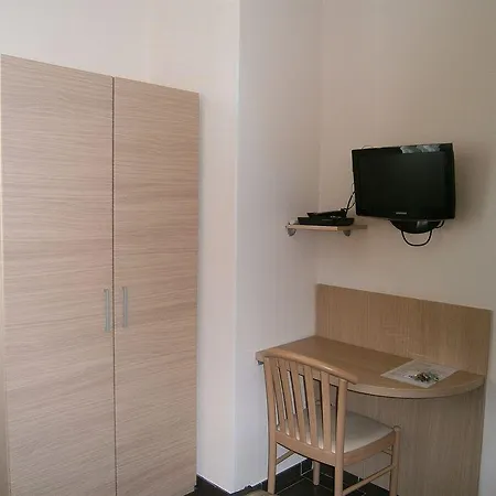 Arianna Hill House Bed & Breakfast La Spezia