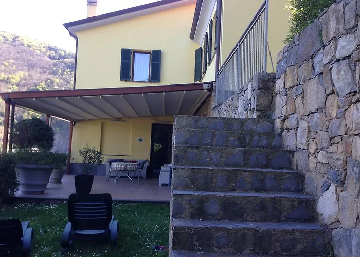 Arianna Hill House Bed & Breakfast 3*